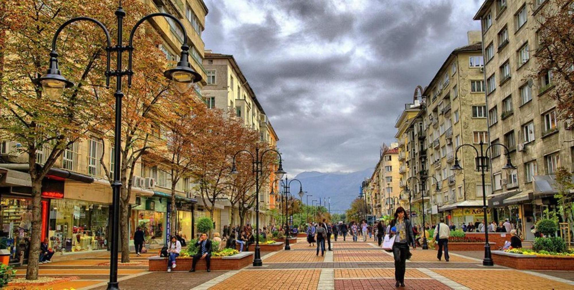 Vitosha Blvd Luxury 2-Bedroom, 2-Bathroom With Balcony Szófia Kültér fotó
